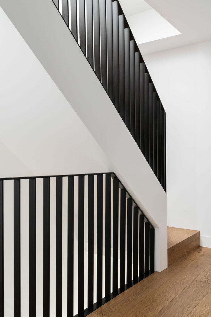 osborne-townhouse-interior-design-staircase-railing-ckariouz-architects2