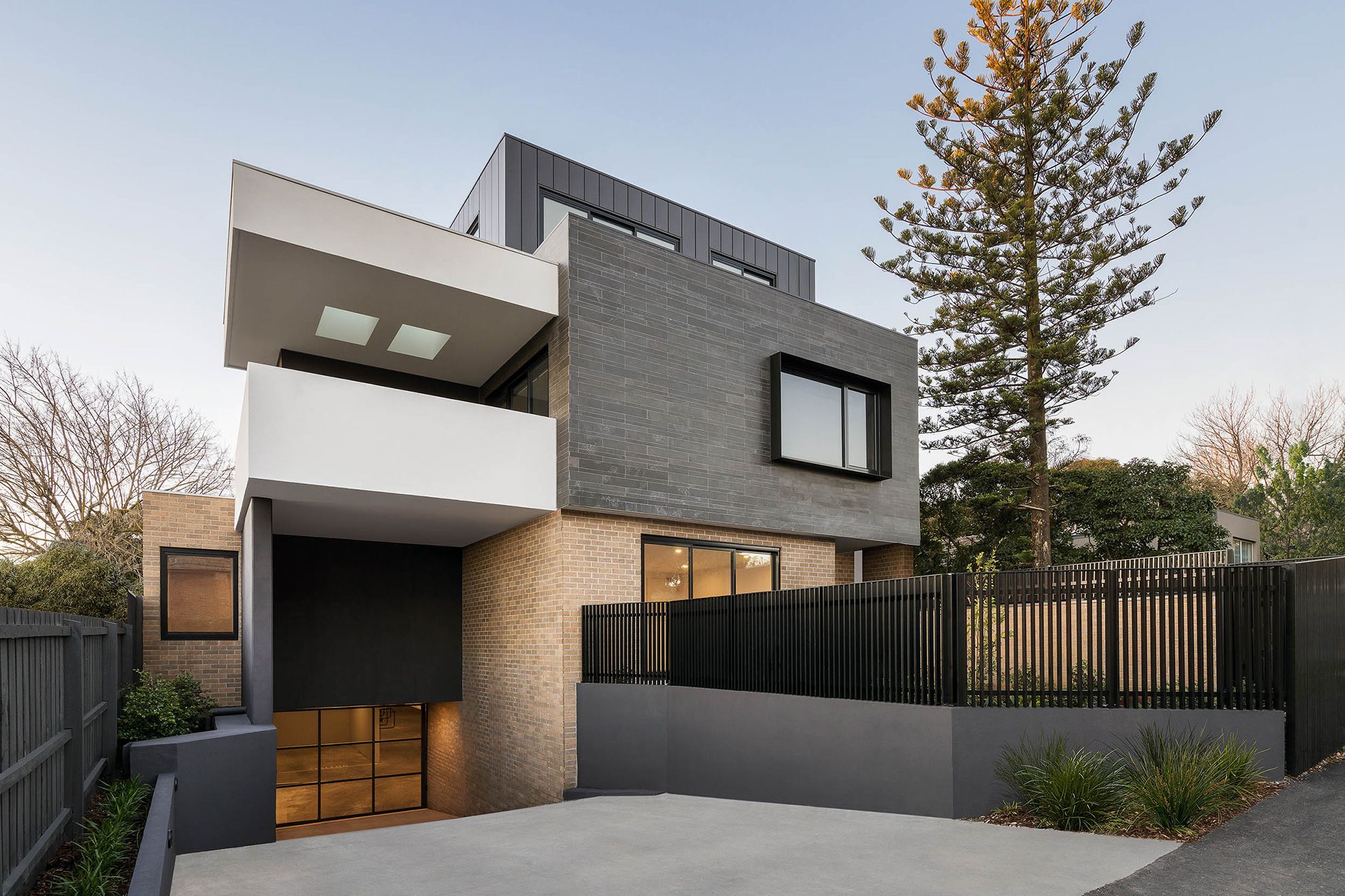 exterior-facade-angle-view-kew-apartment-development-ckairouz-architects
